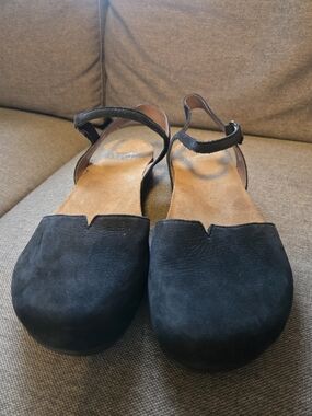 Dansko Rowan Women's Black Nubuck Leather Mary Jane Slingback Flats